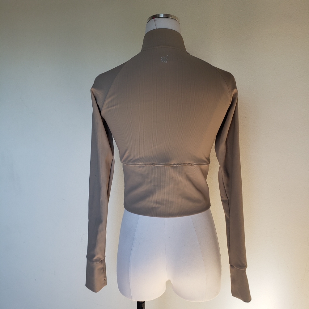 Zip up jacket - Picture 2 of 4